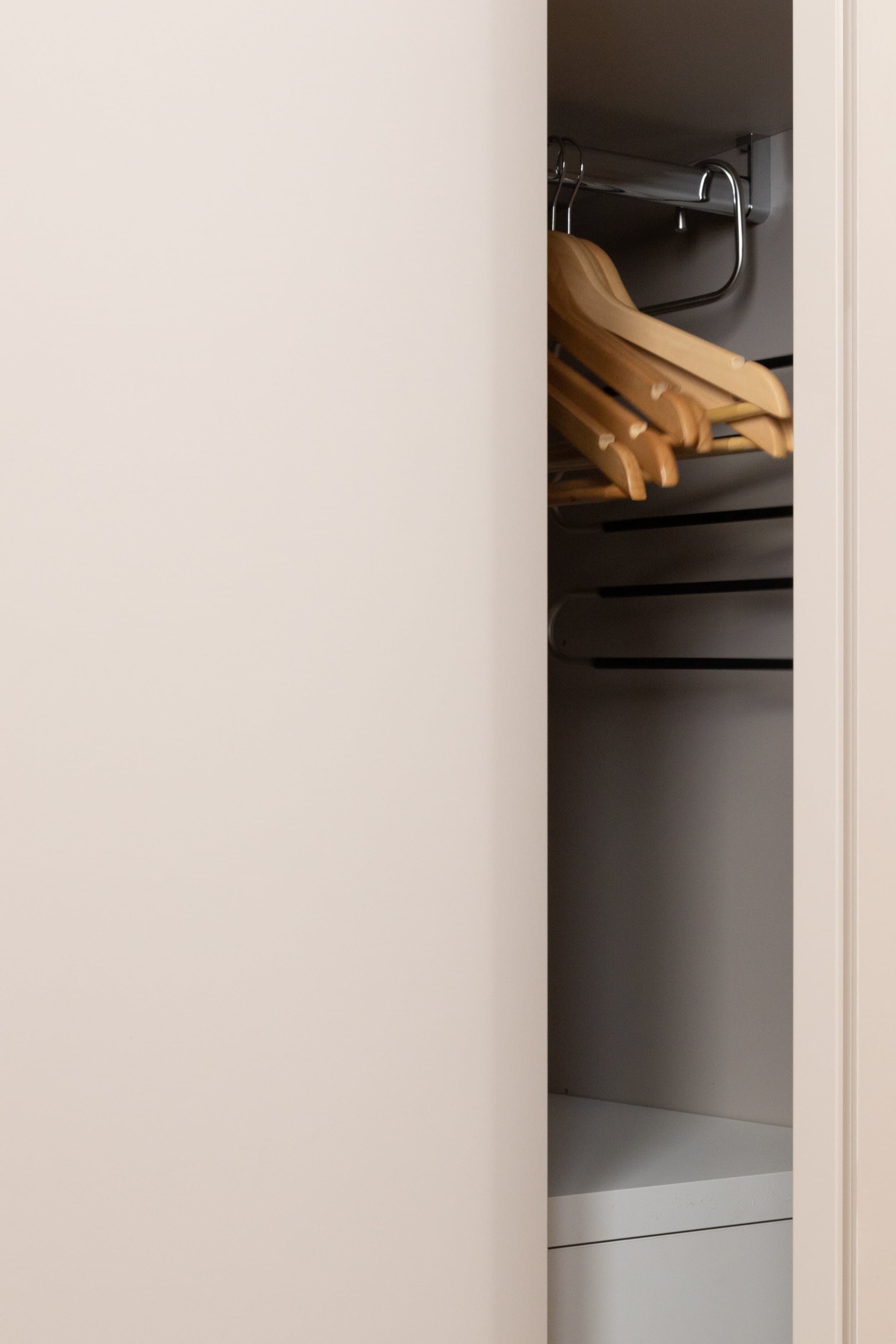 Entrance ViaArchivolto apartment Albenga